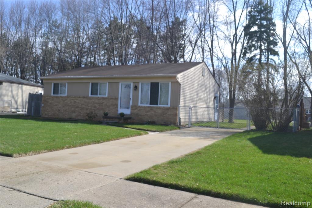 42428 Greenbrier Lane, Clinton Twp, MI 48038 — front exterior