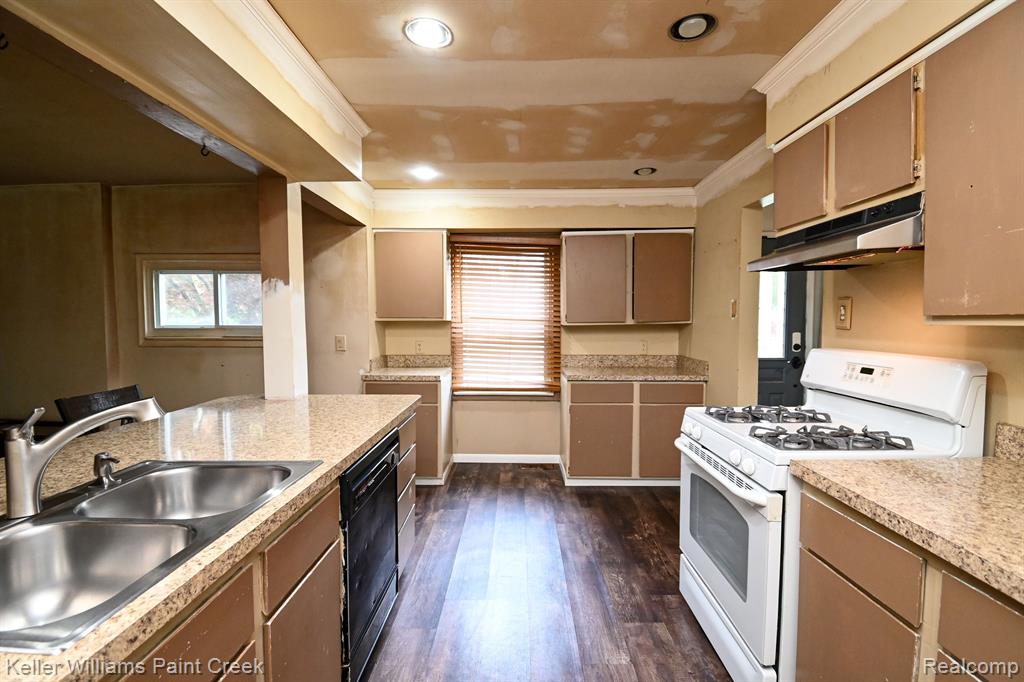 5281 WILBY Street, Shelby Twp, MI 48317 — Photo 11