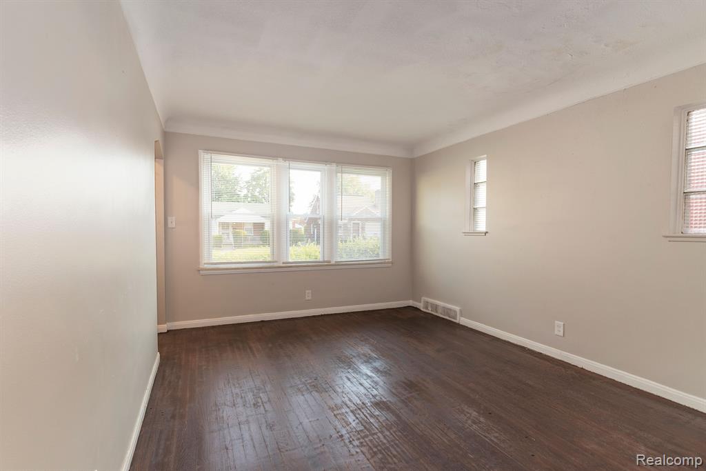 15486 FAIRMOUNT Drive, Detroit, MI 48205 — Photo 14