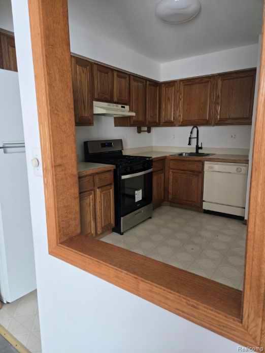 8338 E HICKORY Drive, Sterling Heights, MI 48312 — Photo 4
