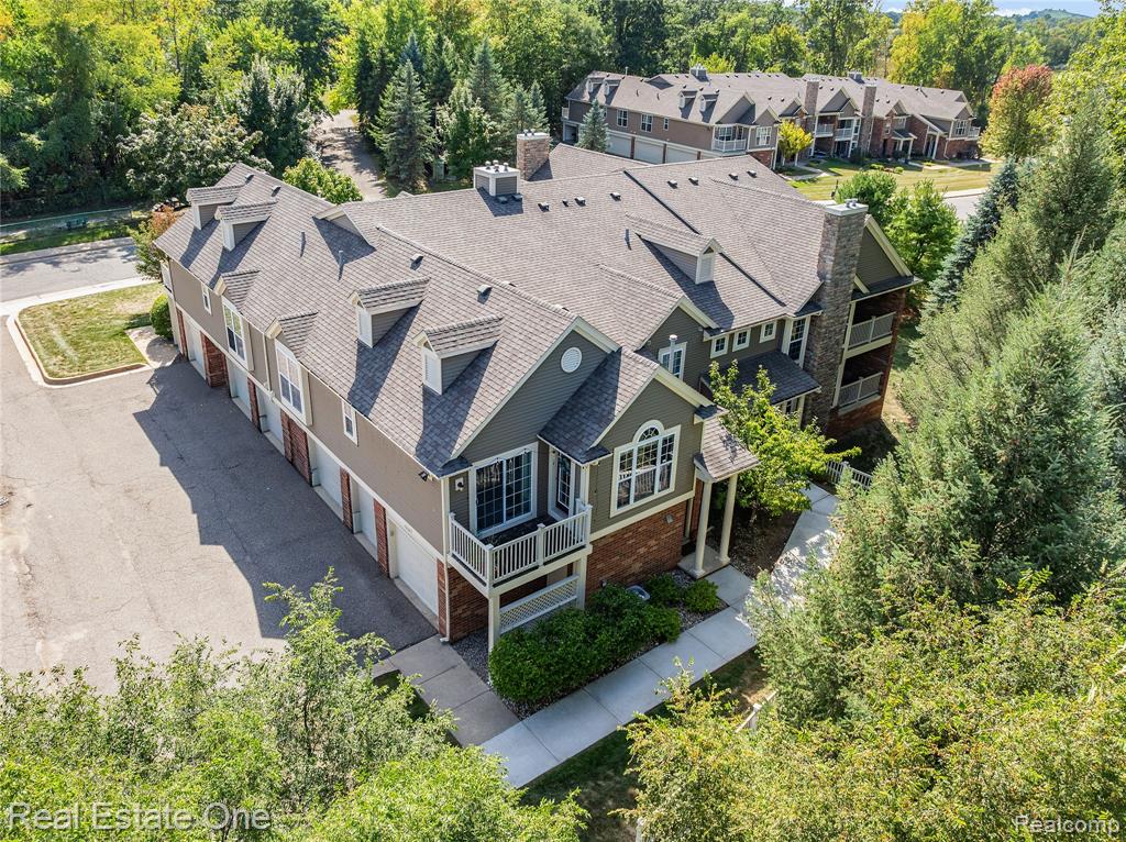 4259 Deeside Drive, Brighton, MI 48116 — front exterior