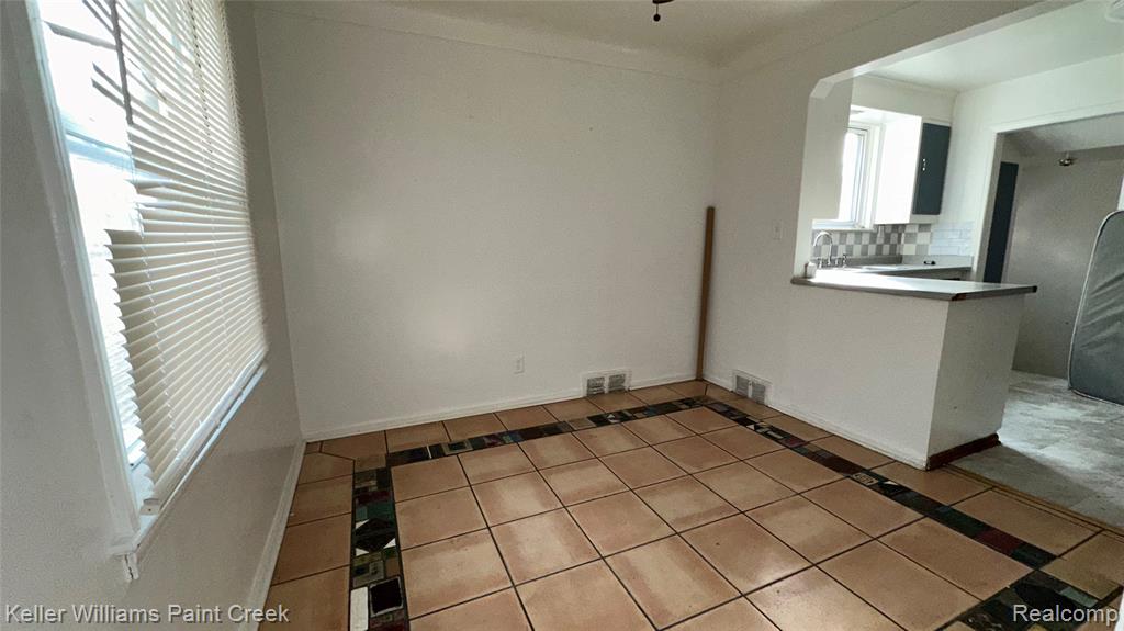 20616 Beaufait Street, Harper Woods, MI 48225 — Photo 16