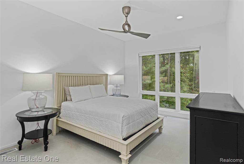 6570 Alden Drive, West Bloomfield, MI 48324 — Photo 17