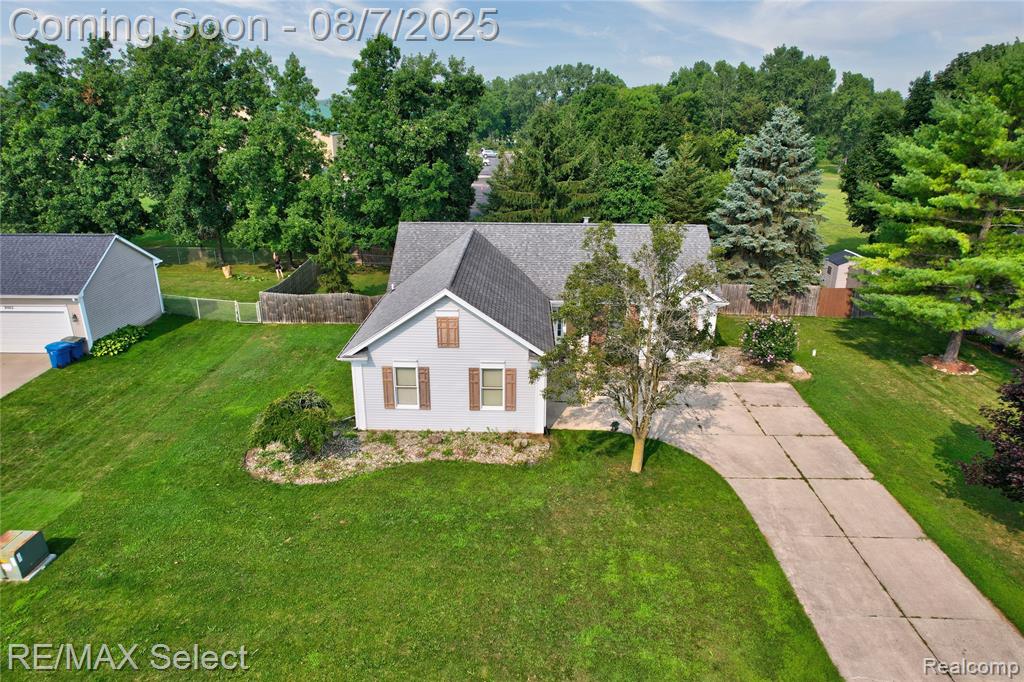 8052 Rose Lane, Goodrich Vlg, MI — Photo 2