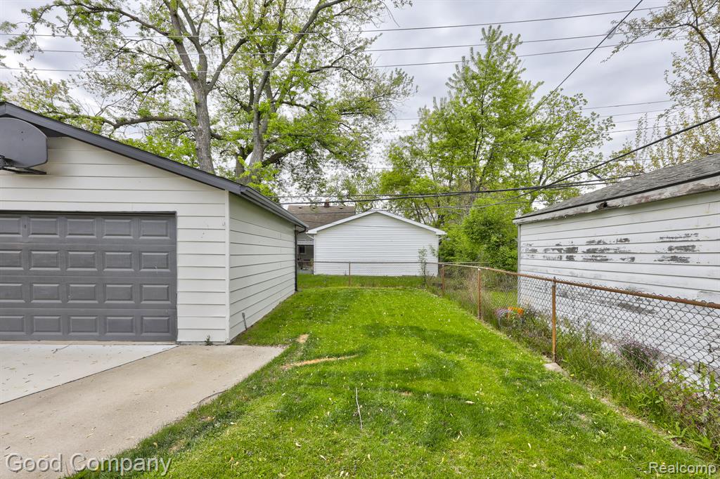 3269 Royal Avenue, Berkley, MI 48072 — Photo 46