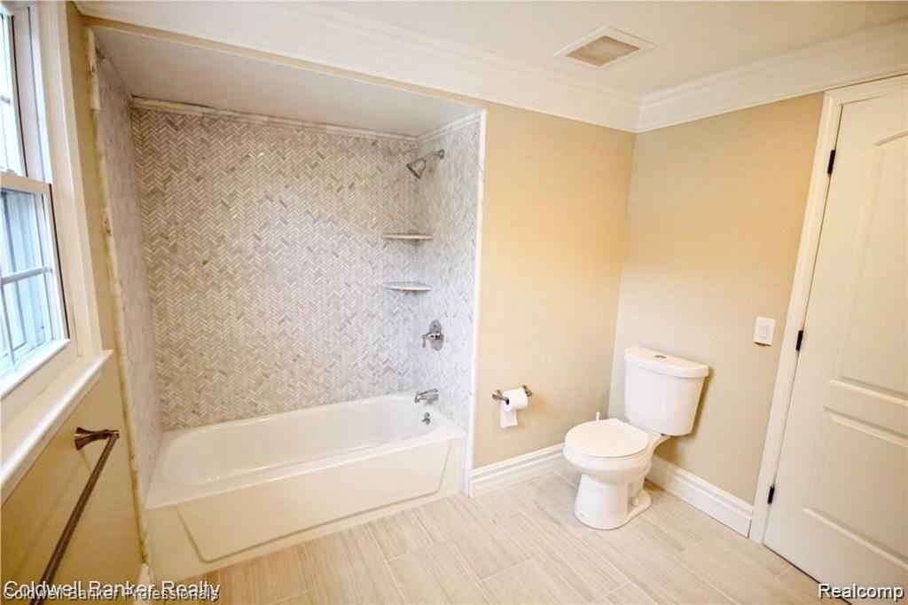 669 Mohegan Street, Birmingham, MI 48009 — Photo 25