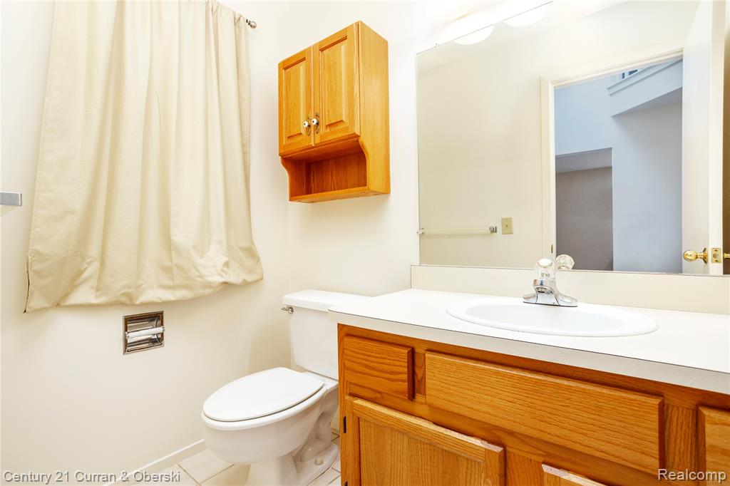 9429 Westwind Drive, Livonia, MI 48150 — Photo 7