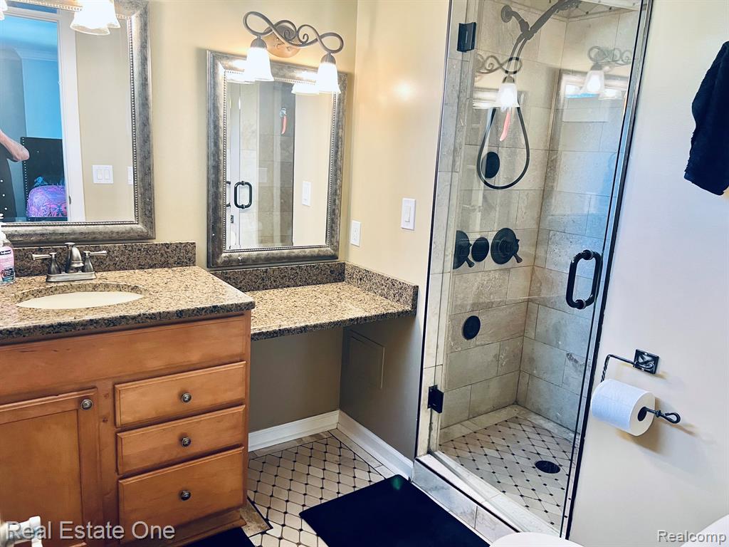 24236 SIMMONS Drive, Novi, MI — Photo 15