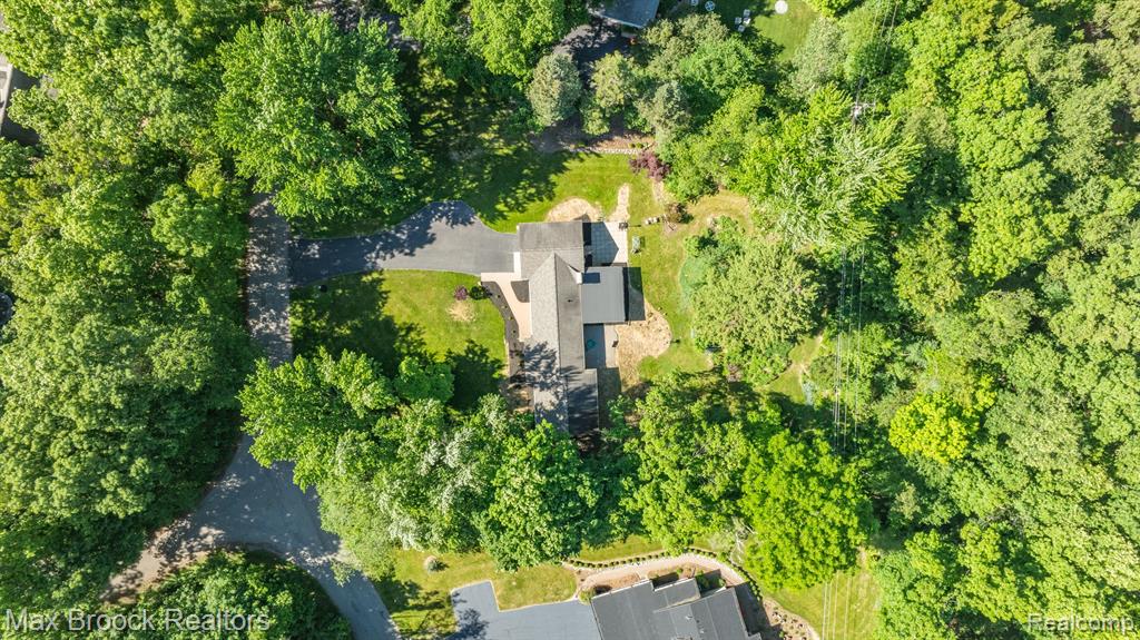 6041 EASTMOOR Road, Bloomfield Hills, MI 48301 — Photo 39