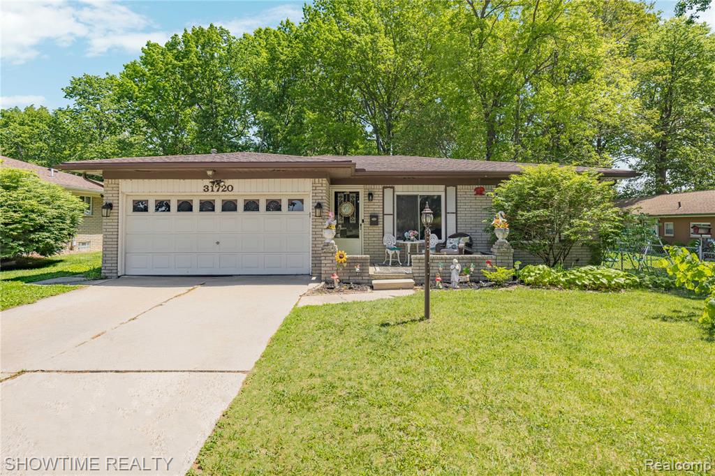 31720 Kelly Road, Roseville, MI 48066 — Photo 2