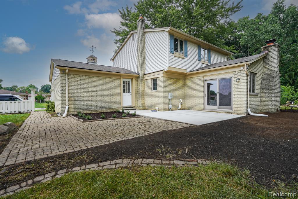 51784 Julies Drive, Clinton Twp, MI 48047 — Photo 4
