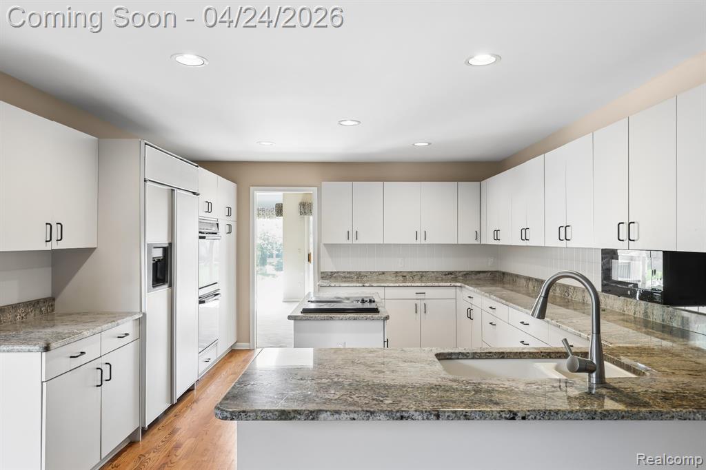7311 Danbury Drive, West Bloomfield, MI — Photo 6