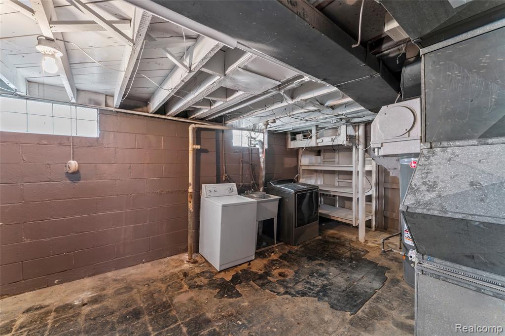 9099 STOUT Street, Detroit, MI 48228 — Photo 31