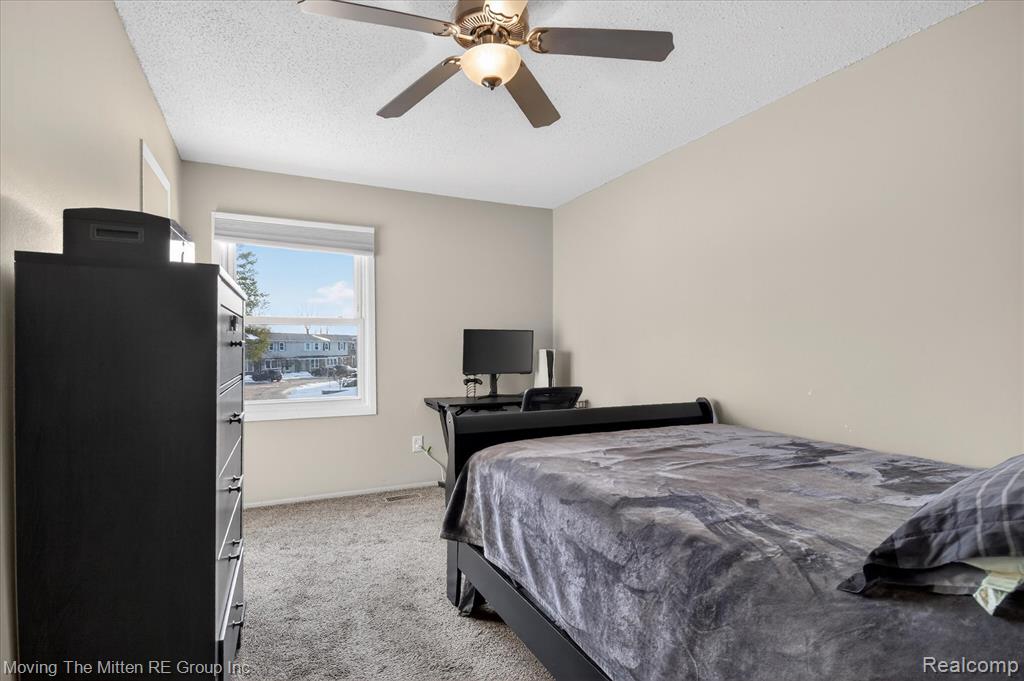 13153 Lake Point Boulevard, Belleville, MI 48111 — Photo 28