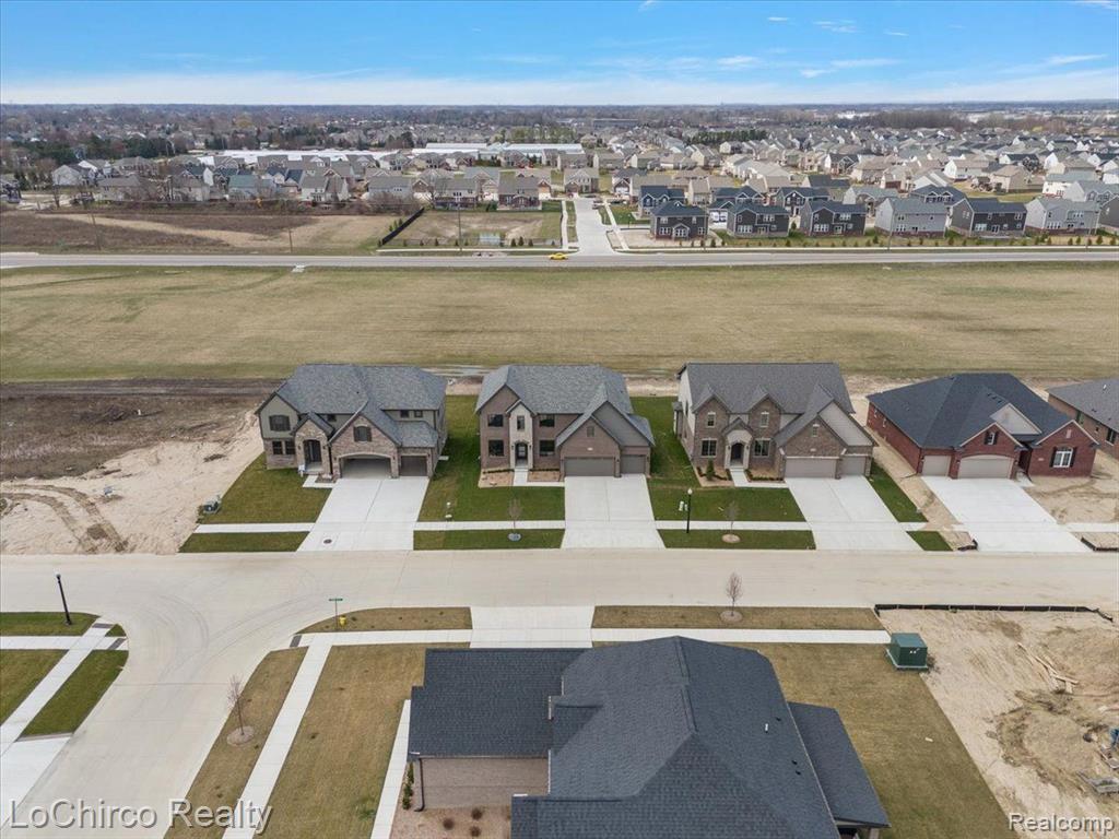 49355 LANGFORD Drive, Macomb, MI 48044 — Photo 43