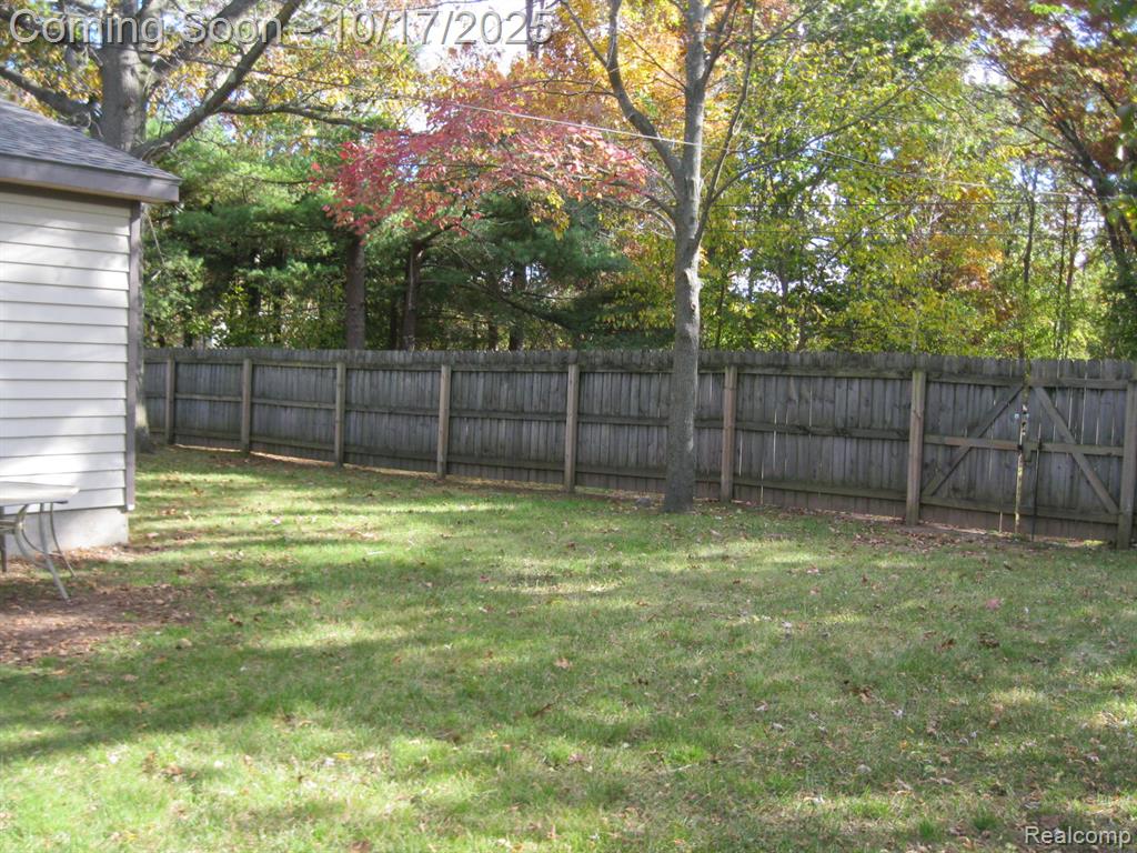 4491 Ormond Road, White Lake, MI 48383 — Photo 10