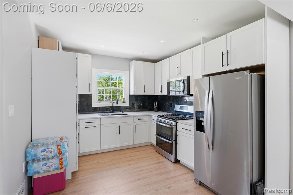 12186 Cloverlawn Street, Detroit, MI 48204 — Photo 8