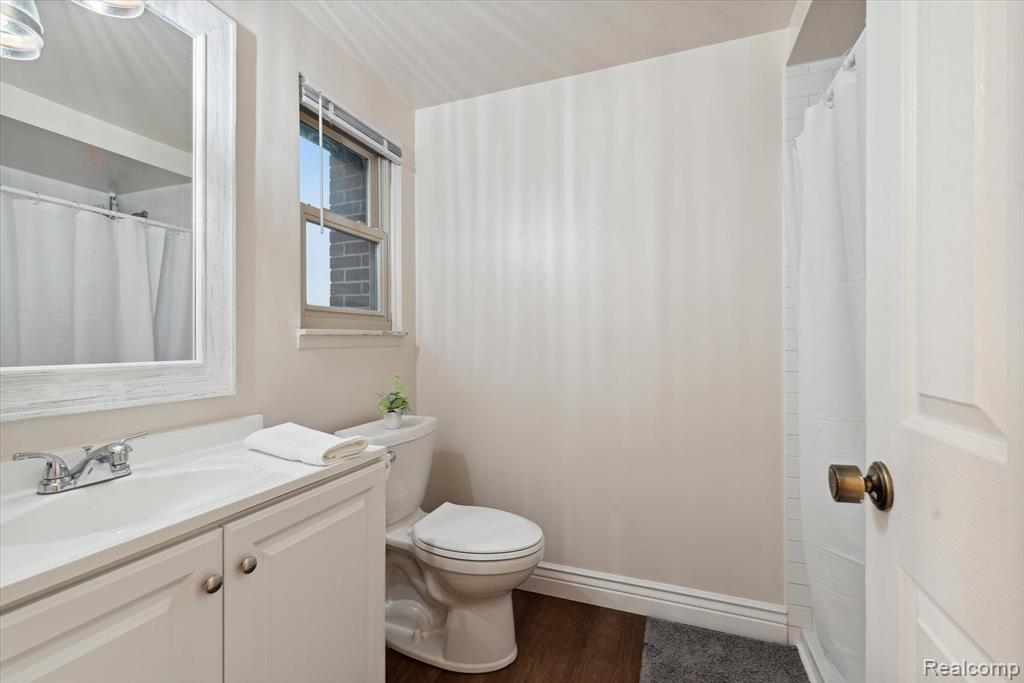 7730 CHARRINGTON Drive, Canton, MI 48187 — Photo 25