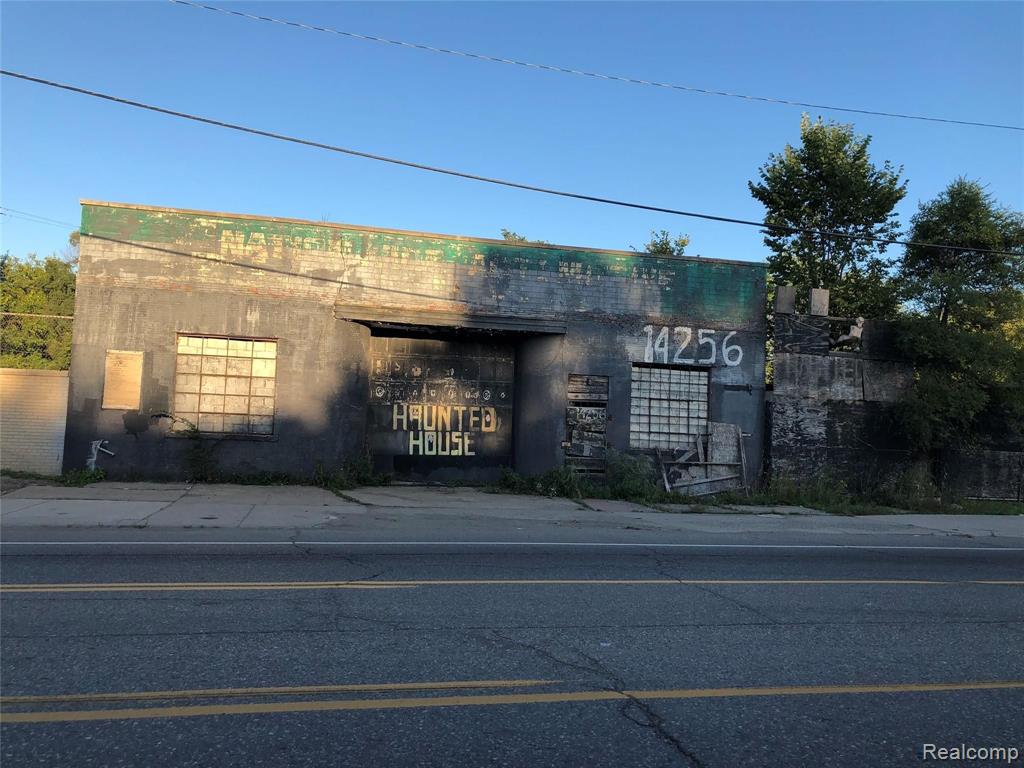 14256 Wyoming, Detroit, MI 48238 — front exterior