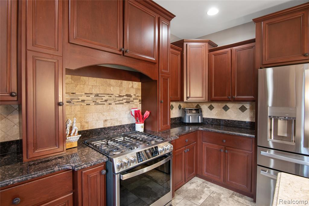 51879 Mauro Lane, Macomb, MI 48042 — Photo 16