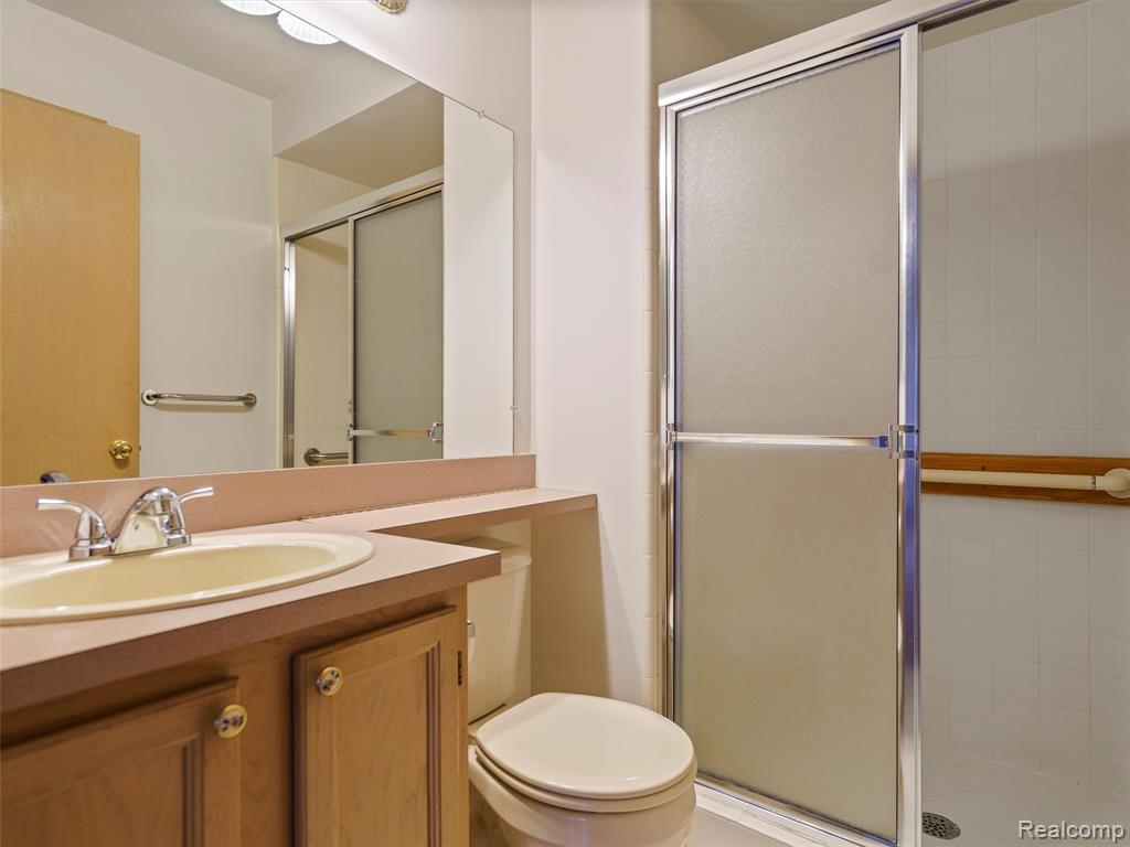 5716 Victory Circle, Sterling Heights, MI 48310 — Photo 17