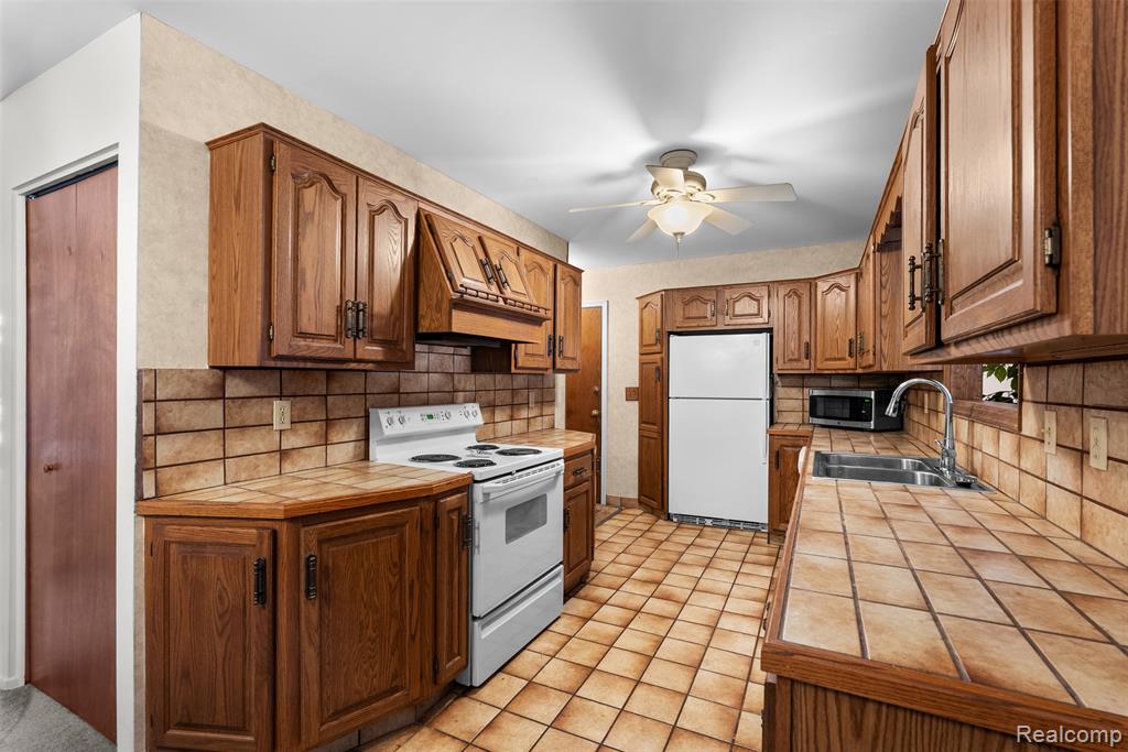 7192 Torrey Road, Swartz Creek, MI 48473 — Photo 6