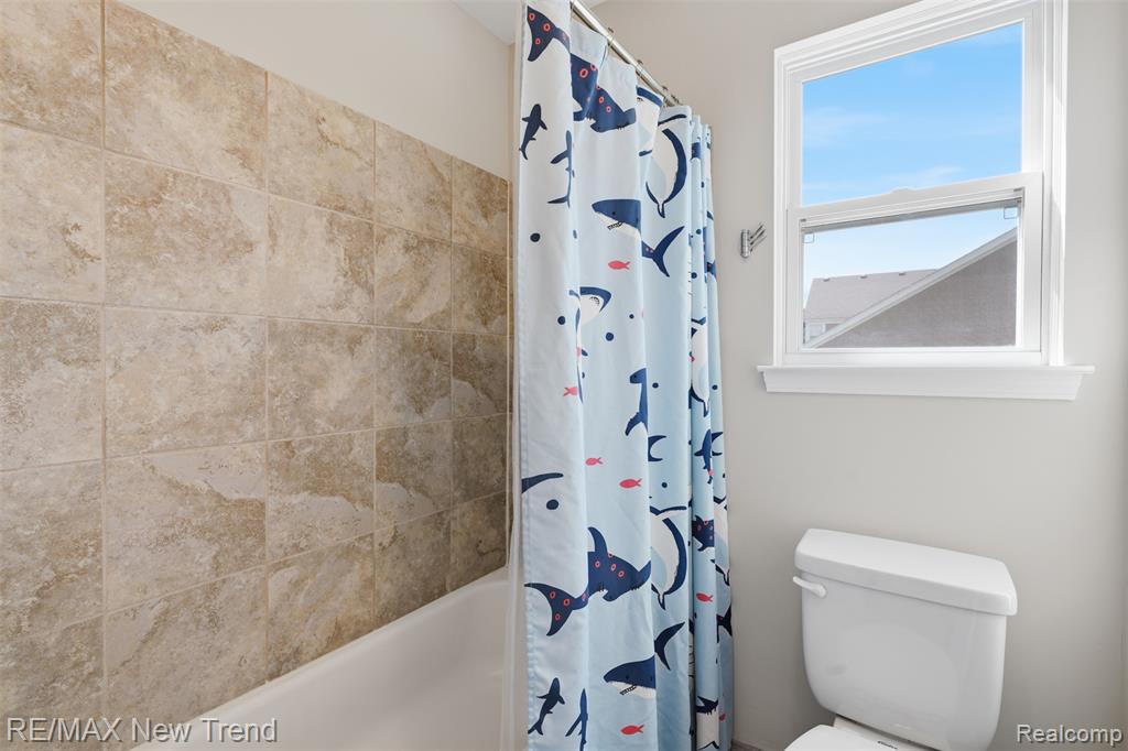 7301 VILLAGE PARK Drive, Independence, MI — Photo 41