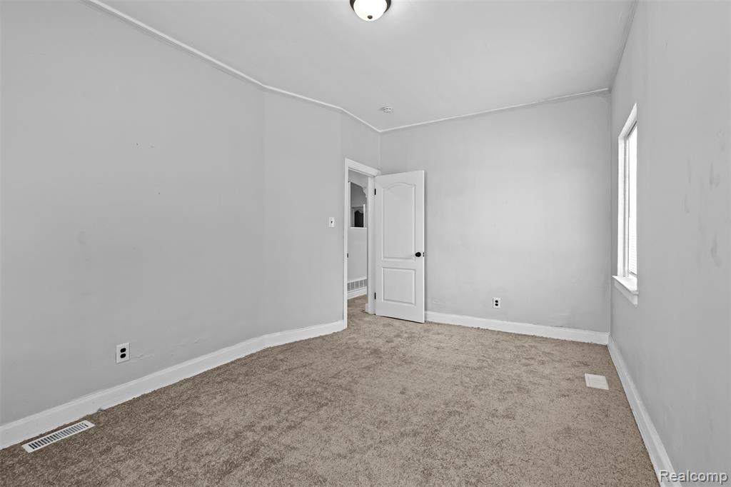 5243 Devonshire Road, Detroit, MI 48224 — Photo 18