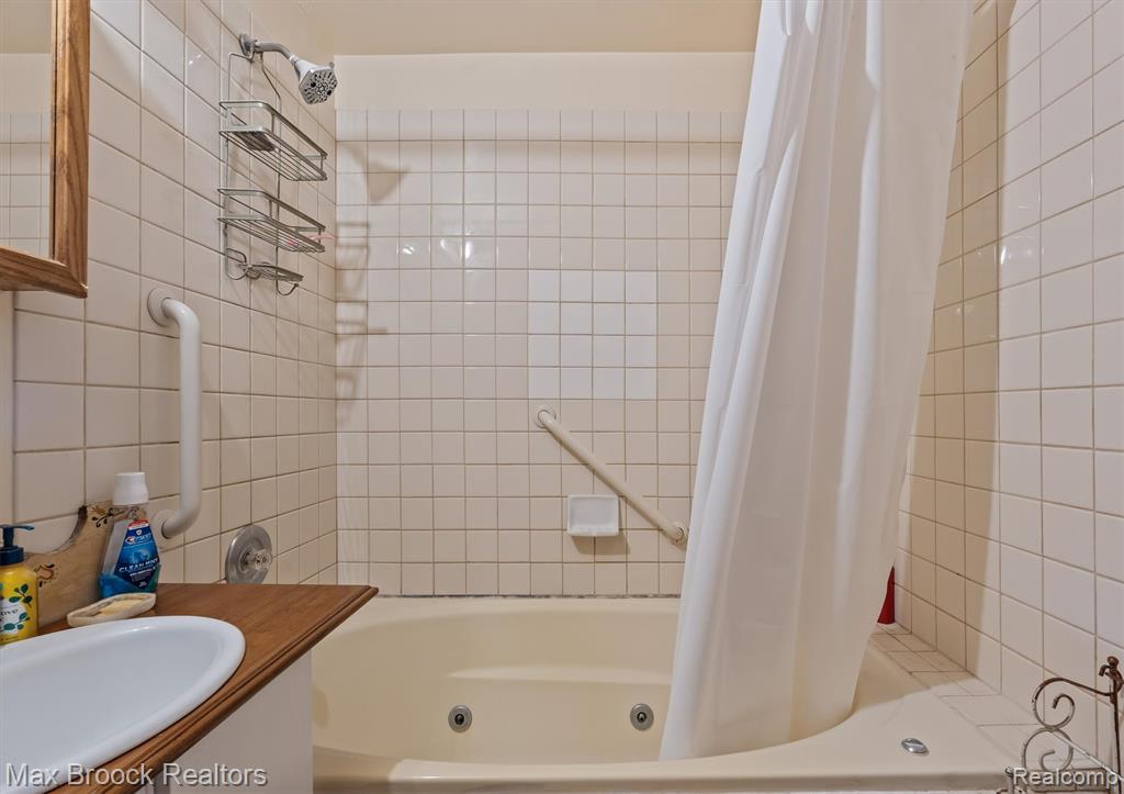 516 S Laurel Street, Royal Oak, MI 48067 — Photo 24