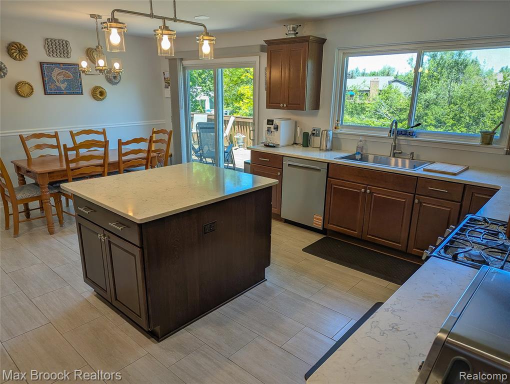 5415 White Hall Circle Circle, West Bloomfield, MI 48323 — Photo 17