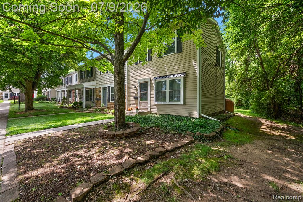 930 Little Hill Court, Rochester Hills, MI 48307 — Photo 5