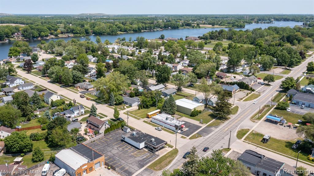 573 E Huron River Drive, Belleville, MI 48111 — Photo 51