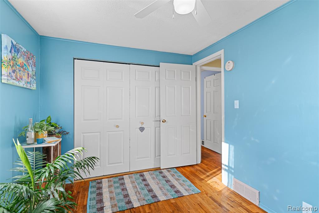 5292 Maple Avenue, Swartz Creek, MI 48473 — Photo 16