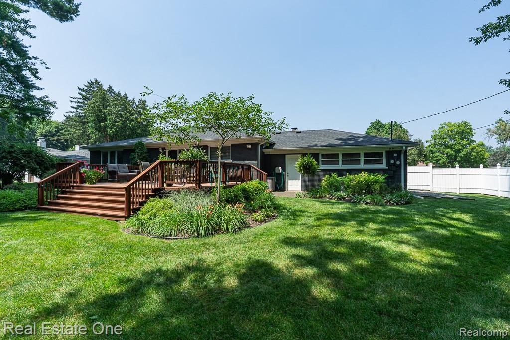 471 Elmhill Road, Rochester Hills, MI 48306 — Photo 26
