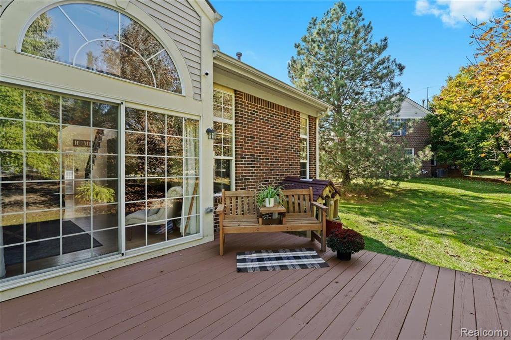 8747 COLUMBIA Circle, Canton, MI 48187 — Photo 17