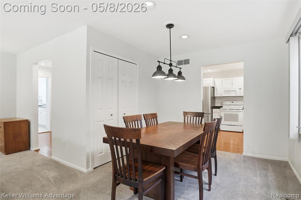 6545 Red Cedar Lane, West Bloomfield, MI 48324 — Photo 13