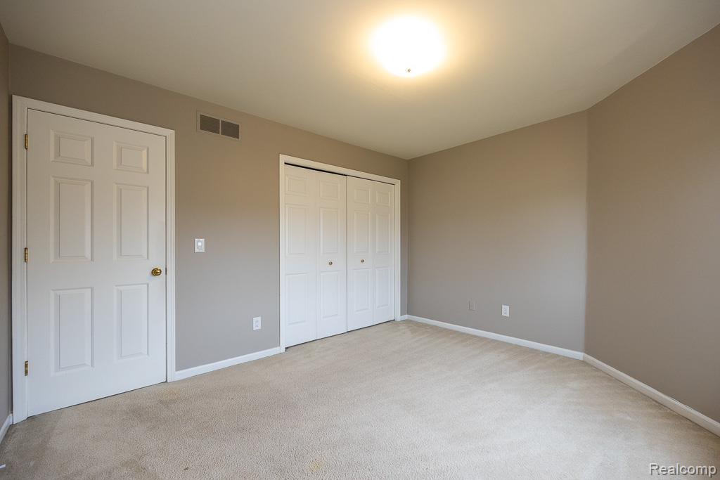 46692 INVERNESS Road, Canton, MI 48188 — Photo 15