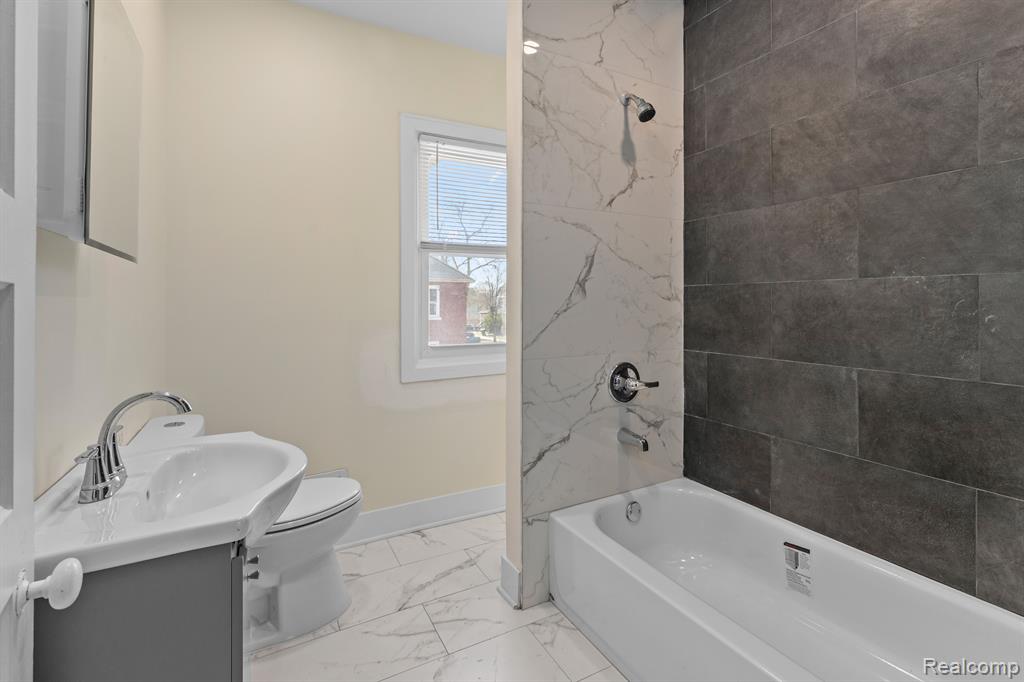 7407 E Vernor Hwy, Detroit, MI 48214 — Photo 13