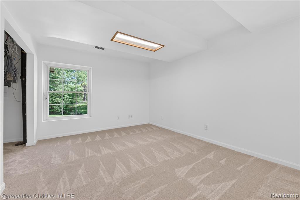 4352 Greenstown Drive, West Bloomfield, MI 48323 — Photo 44