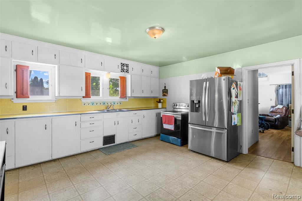 9131 N Genesee Road, Mount Morris, MI 48458 — Photo 17