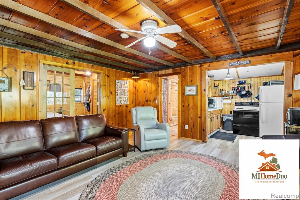 6960 Rumsay Street, Harrison, MI 48625 — Photo 17