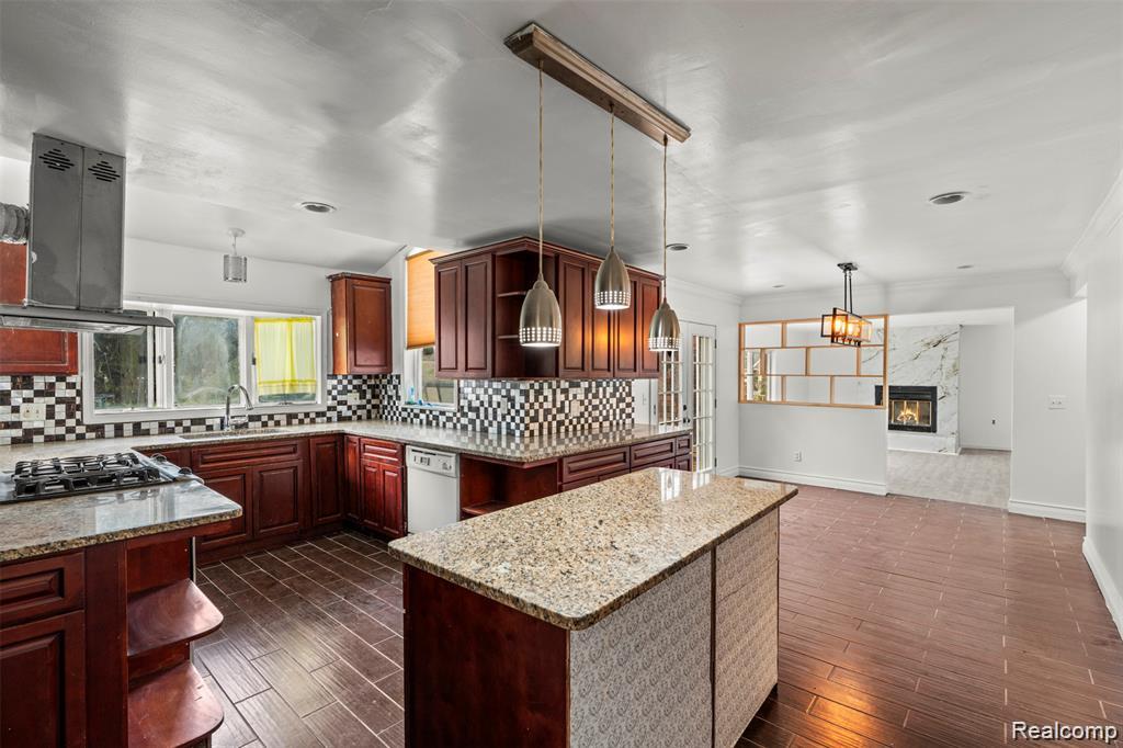 5420 Southlawn Drive, Sterling Heights, MI 48310 — Photo 9