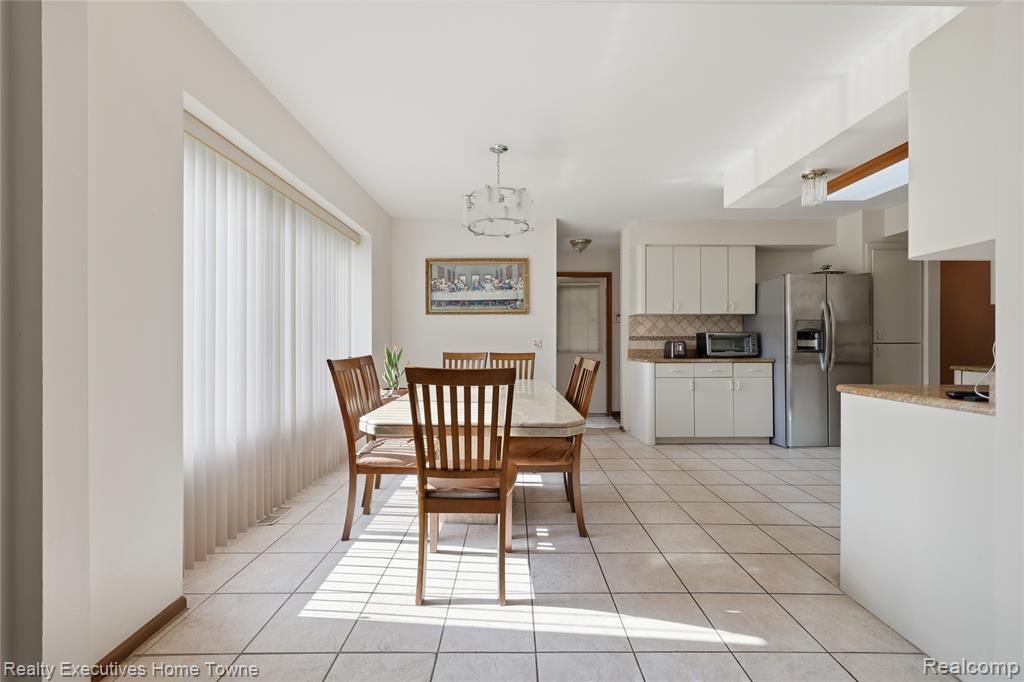5281 Shruboak Drive, Sterling Heights, MI 48310 — Photo 17