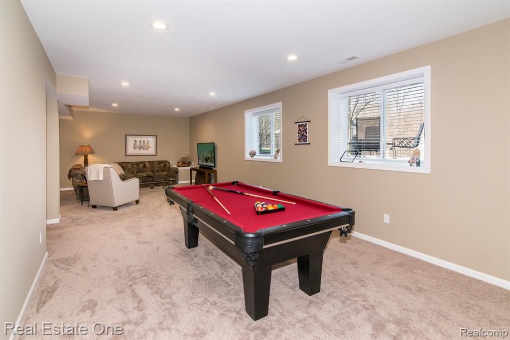 707 6th Street, Fenton, MI 48430 — Photo 32
