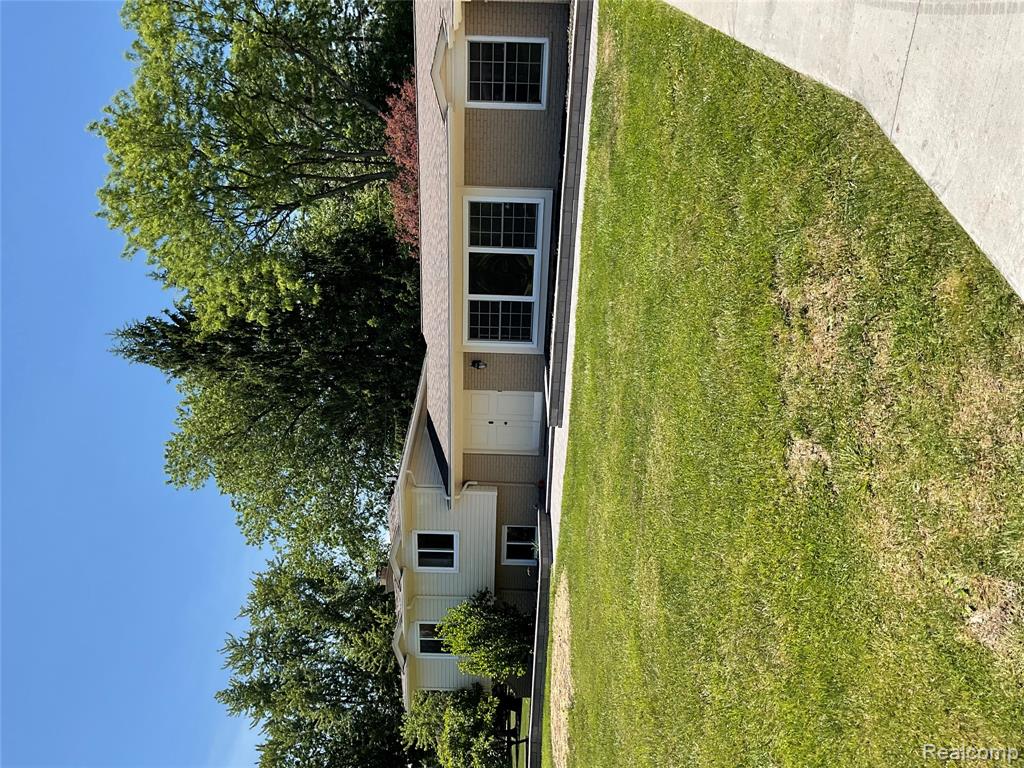 7096 Riverstone Road, West Bloomfield, MI — Photo 2