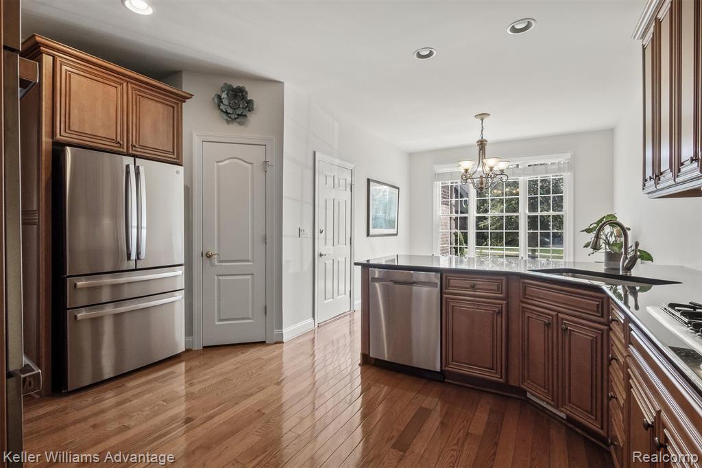 44604 Broadmoor Circle N, Northville, MI 48168 — Photo 12