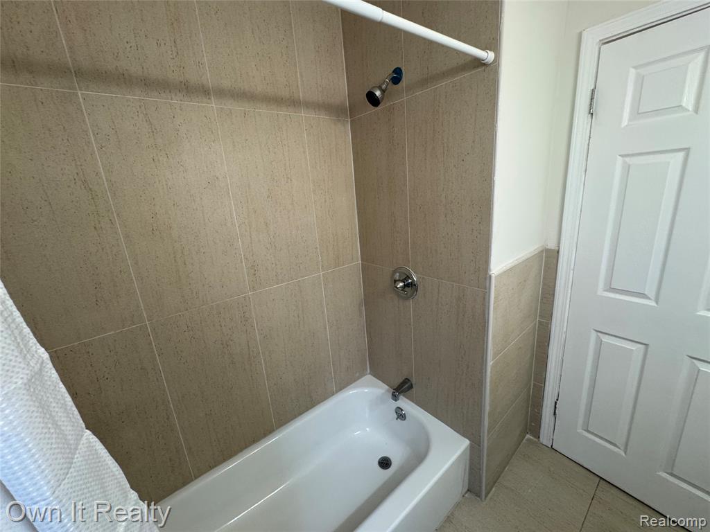 8083 Mendota Street, Detroit, MI 48204 — Photo 9