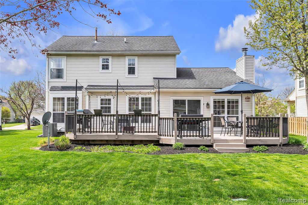 944 S Parkwood Drive, South Lyon, MI 48178 — Photo 46