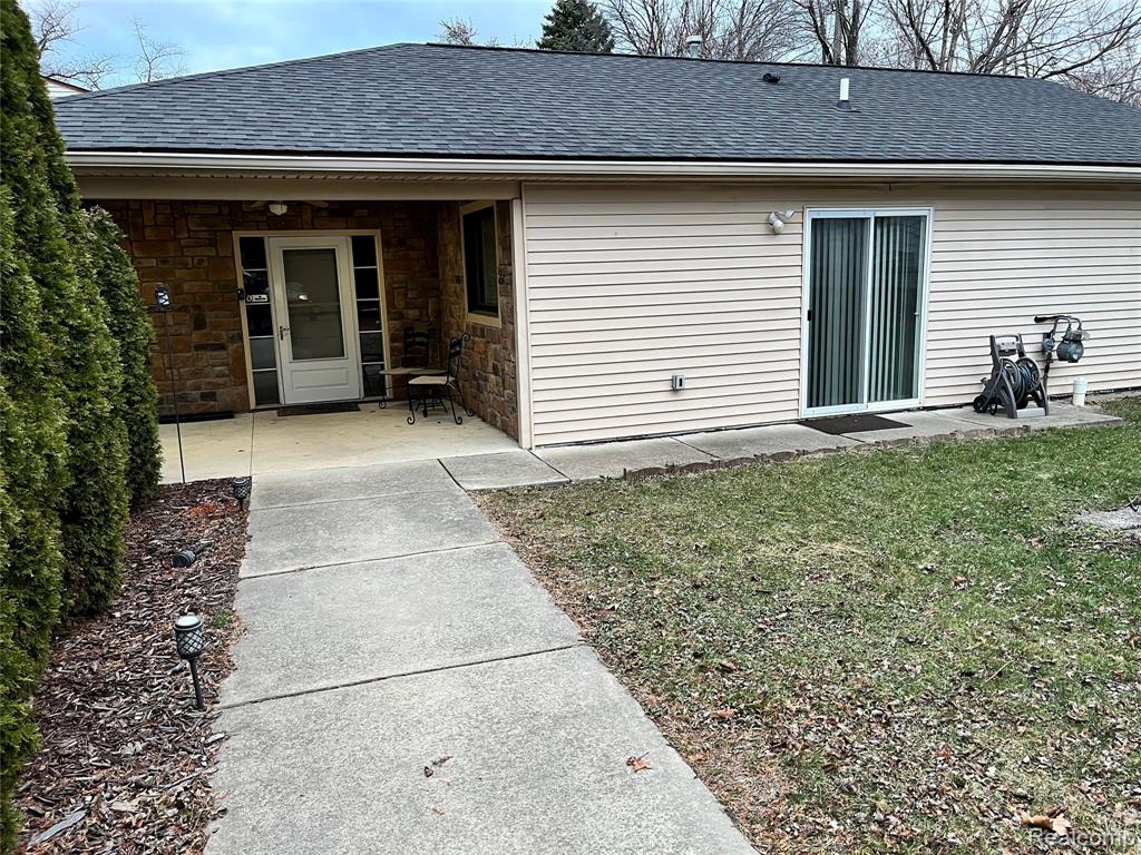 20535 Powers Avenue, Dearborn Heights, MI 48125 — front exterior