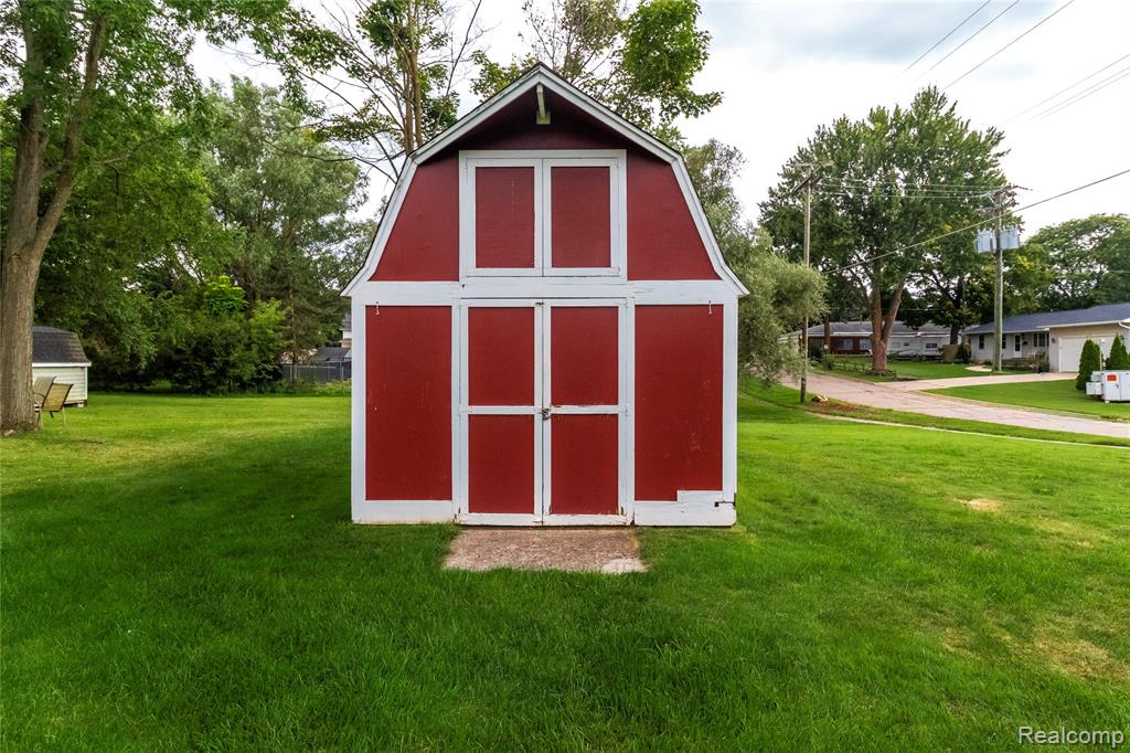 847 N Main Street, Lapeer, MI 48446 — Photo 49
